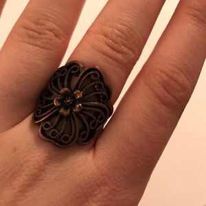 Flower brass earring, Size 8